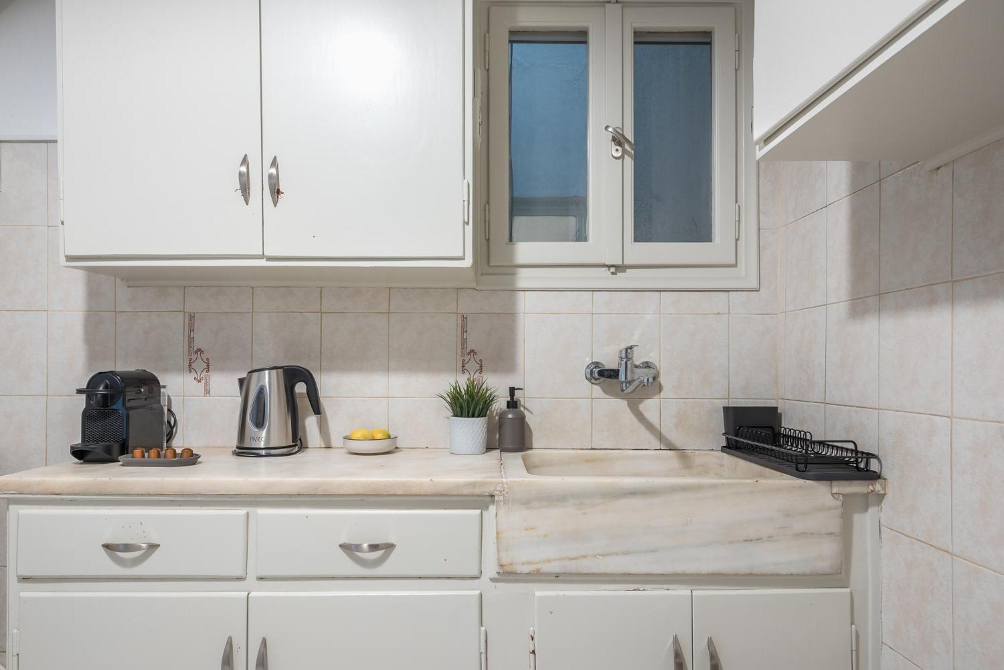 Apartment Spacious 2bds With Acropolis View In Center *