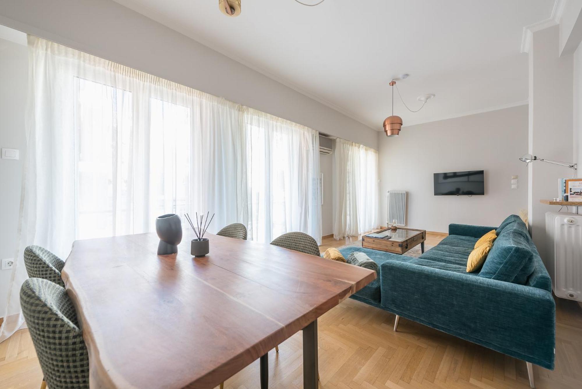 Apartment Spacious 2bds With Acropolis View In Center Athens