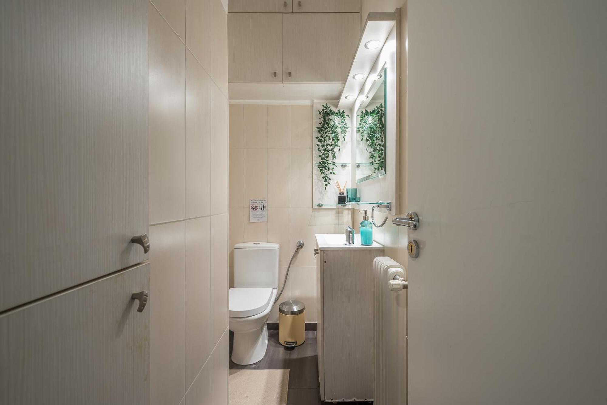 Spacious 2bds With Acropolis View In Center Athens