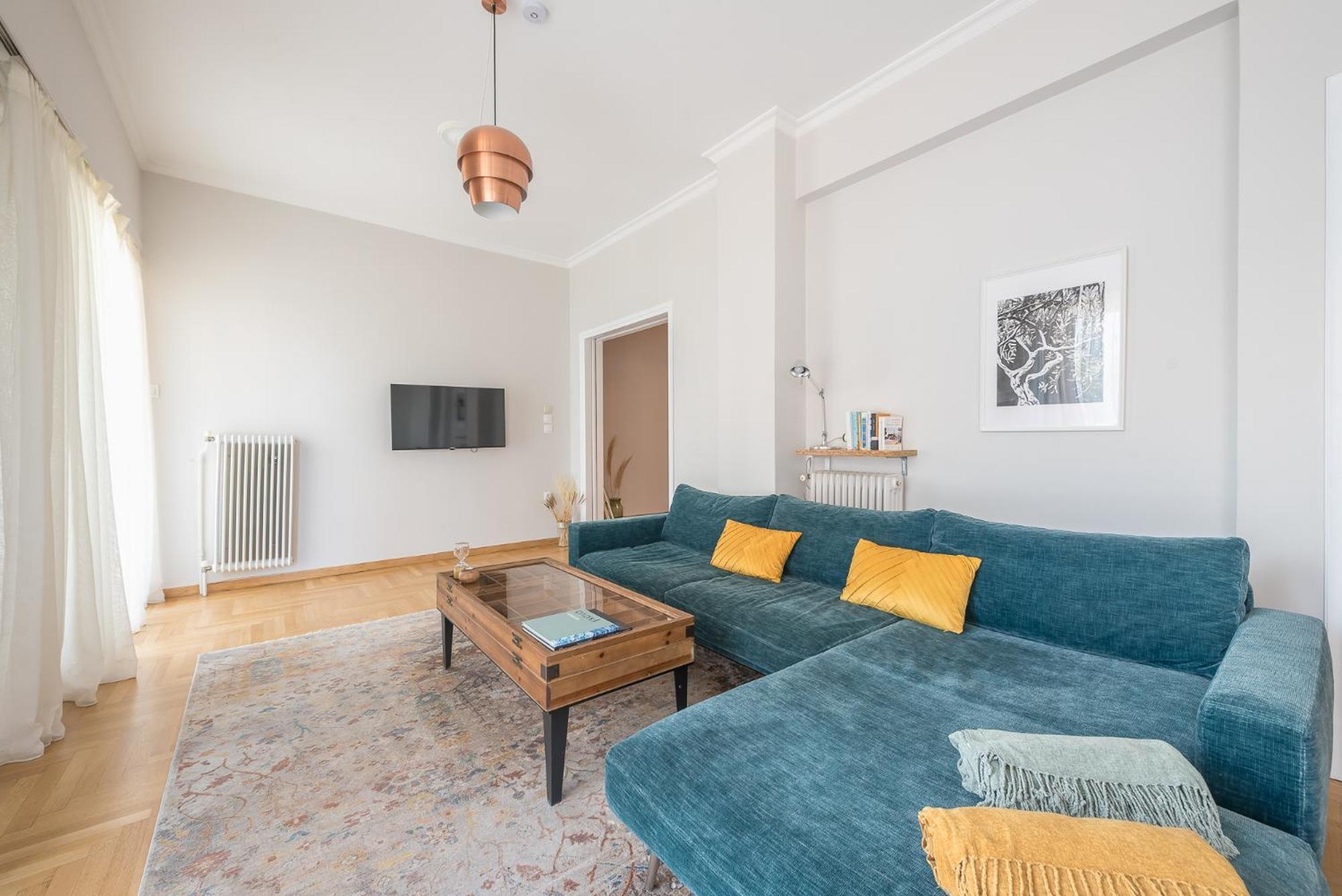 Spacious 2bds With Acropolis View In Center Apartment