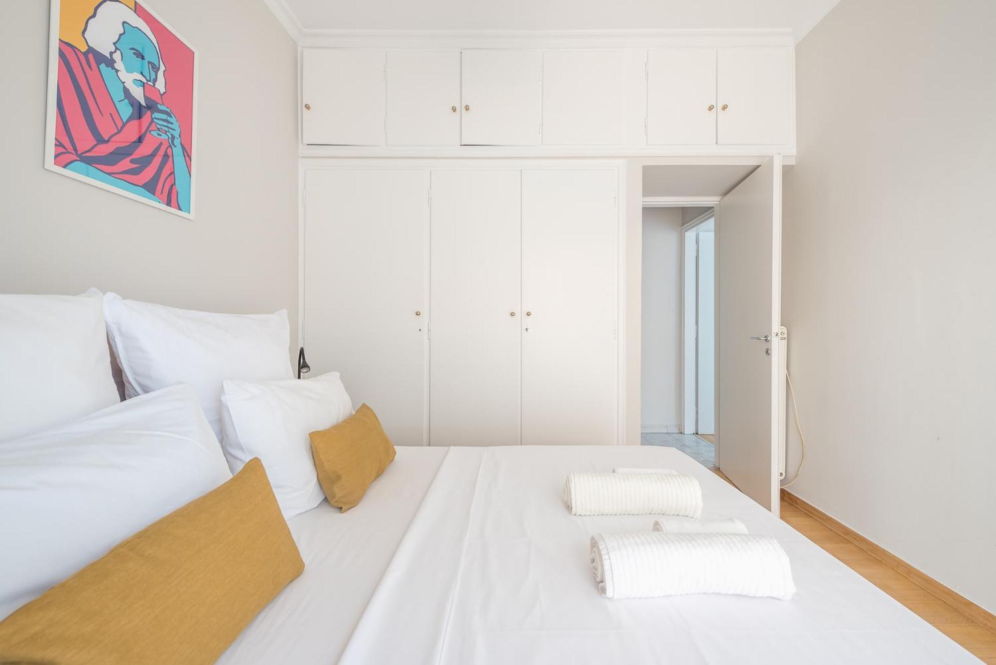 Apartment Spacious 2bds With Acropolis View In Center *
