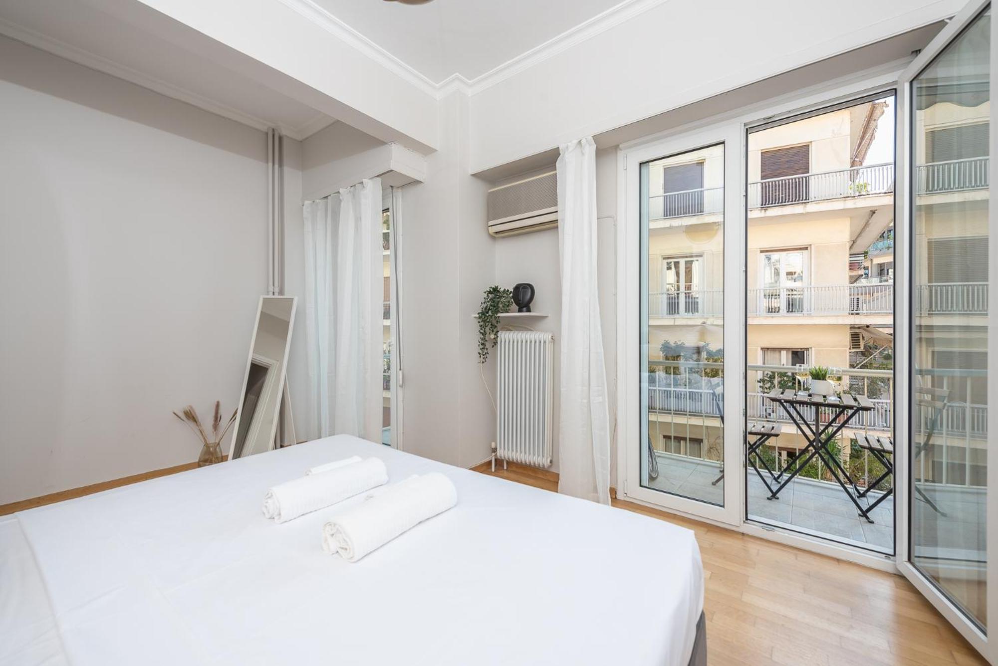 Apartment Spacious 2bds With Acropolis View In Center Athens
