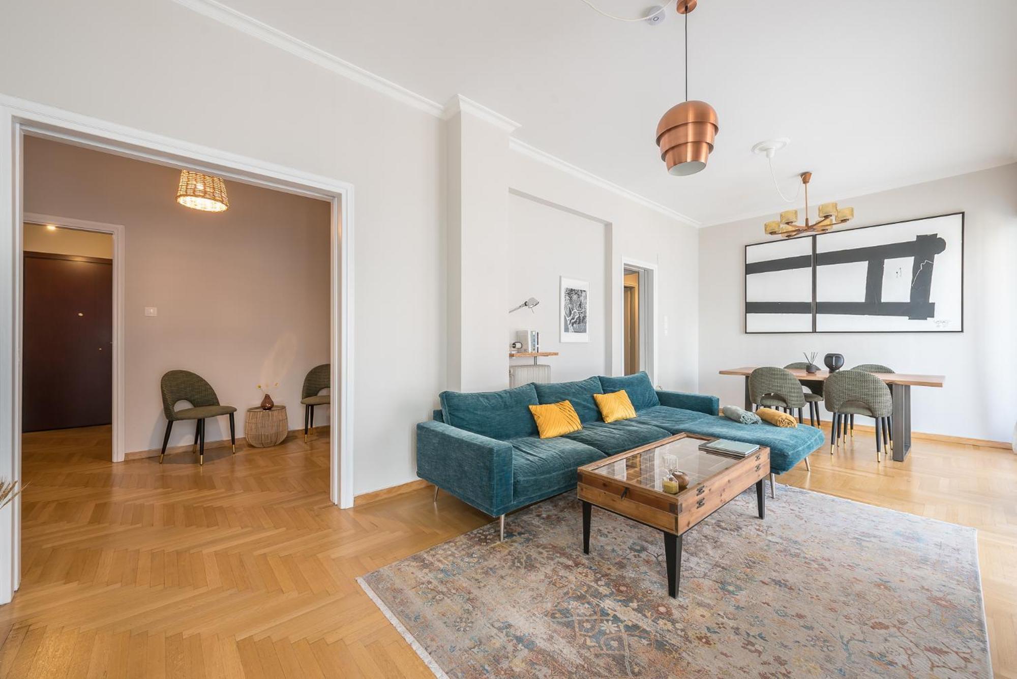 Spacious 2bds With Acropolis View In Center Apartment