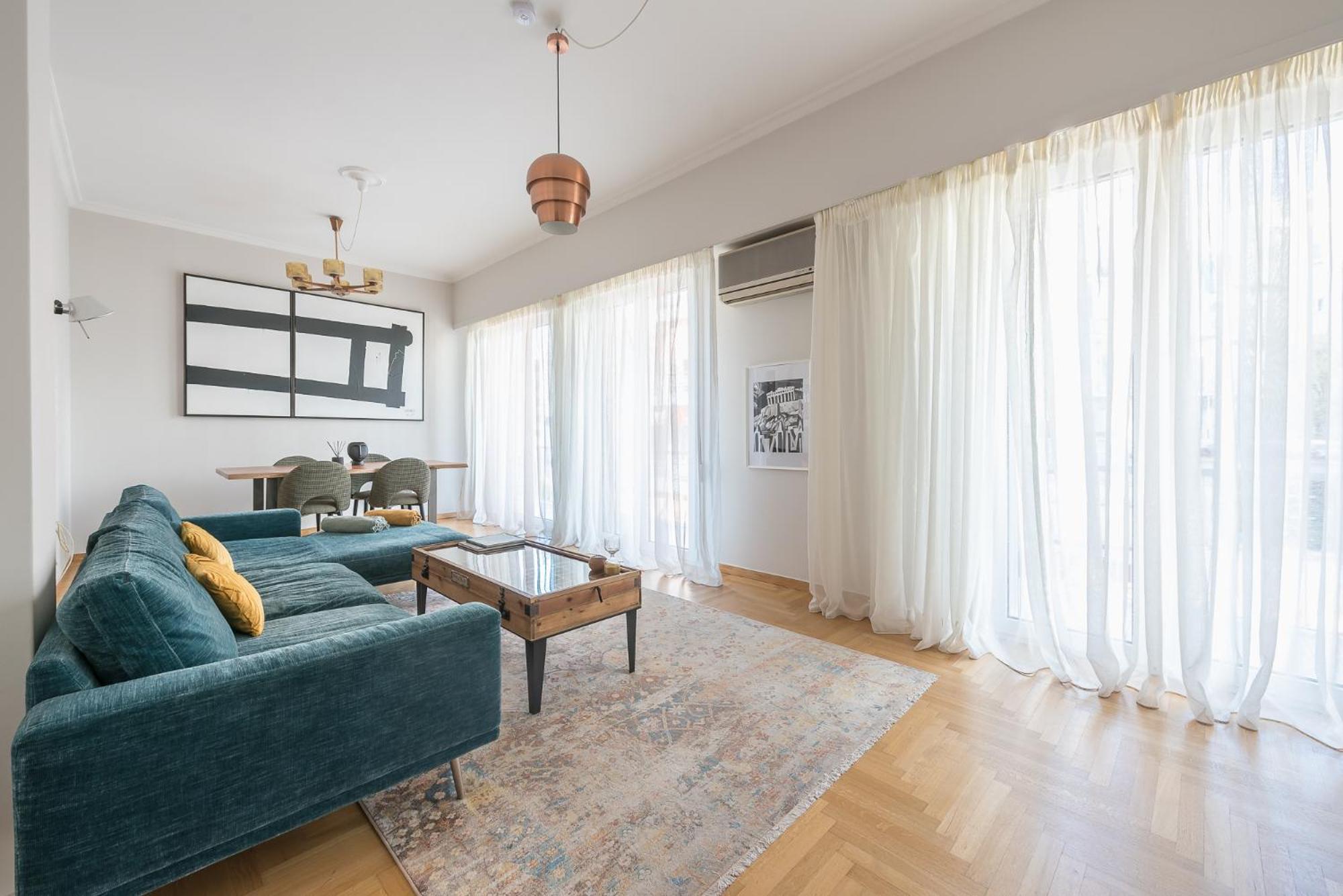 Spacious 2bds With Acropolis View In Center Apartment *